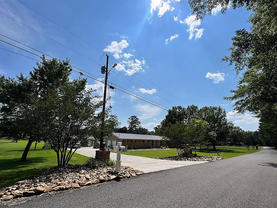 1st image of 1002 Cochran Dr