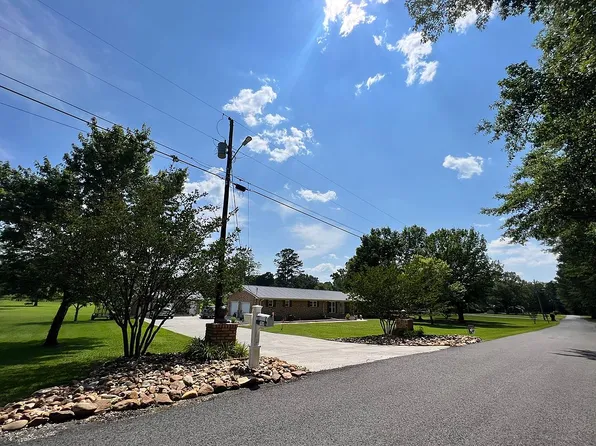1002 Cochran Dr, Glencoe, AL 35905