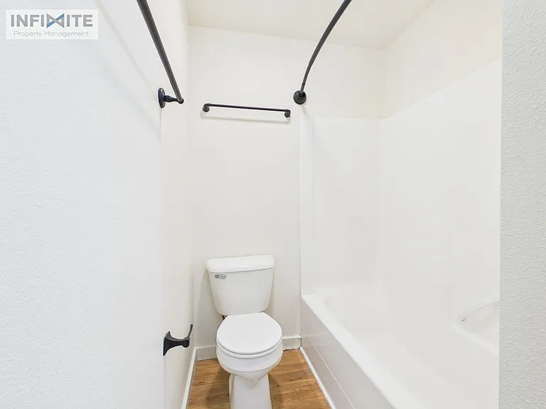 215 S 18th Ave #4 — Photo 26