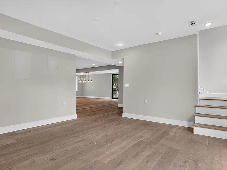 7818 Leland Rd — Photo 24
