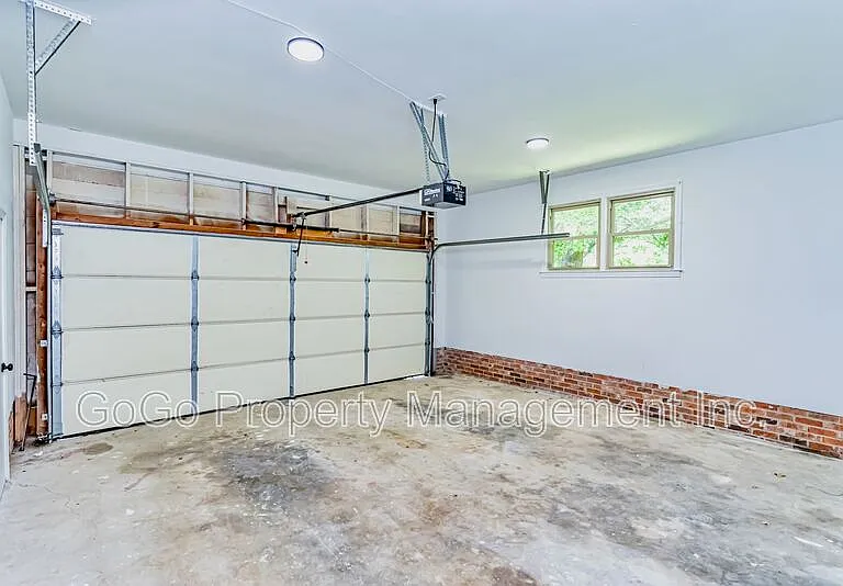 200 Lanewood Dr — Photo 14