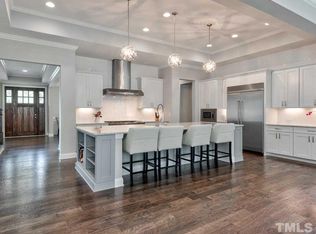 737 Peninsula Forest Pl, Cary, NC 27519