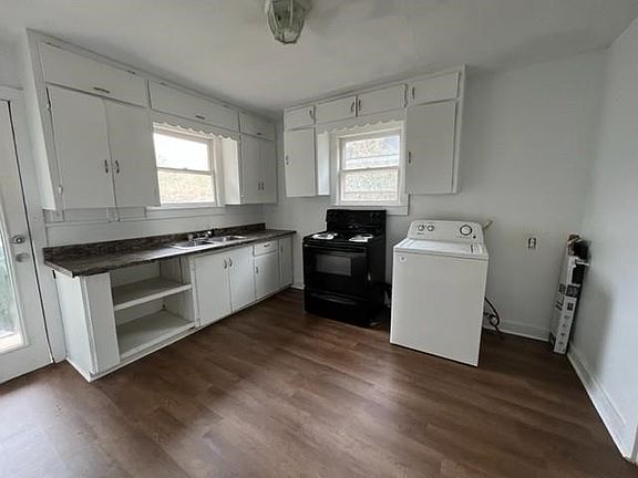 3rd image of 2701 S 3rd St
