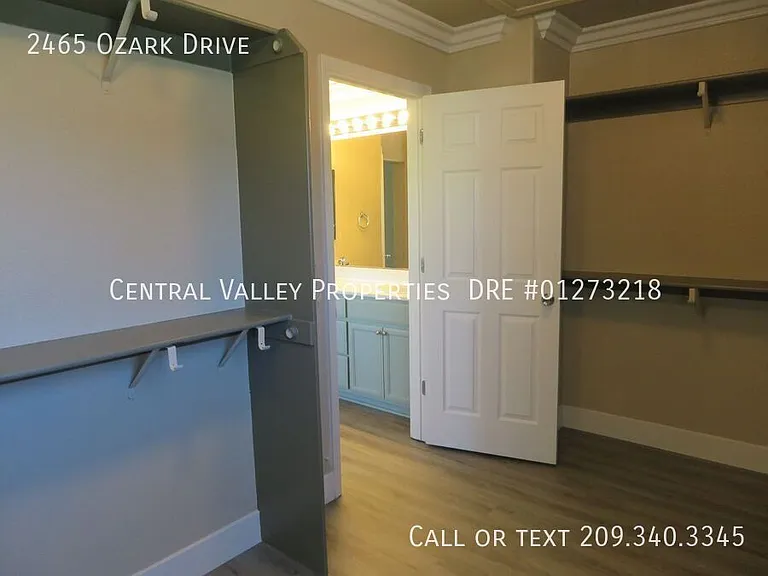 2465 Ozark Dr — Photo 21