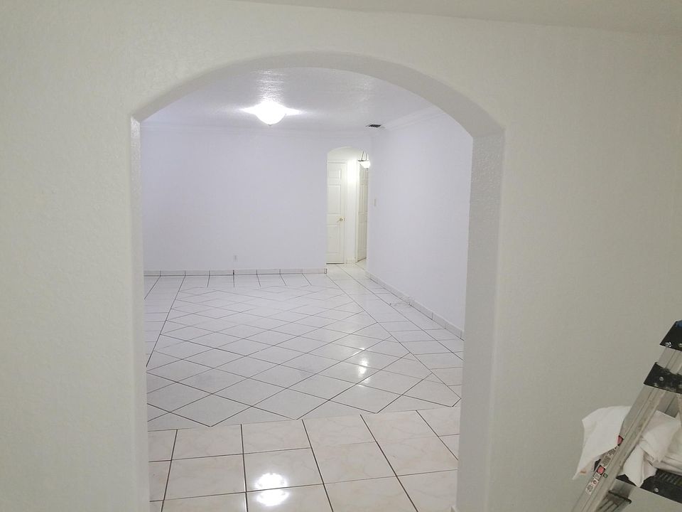1st image of 6102 SW 13th Street # Floor