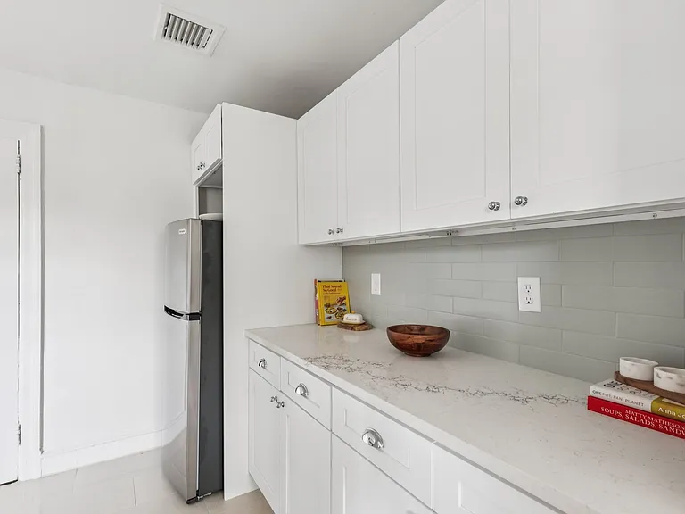 Greenwood Terrace — Photo 10