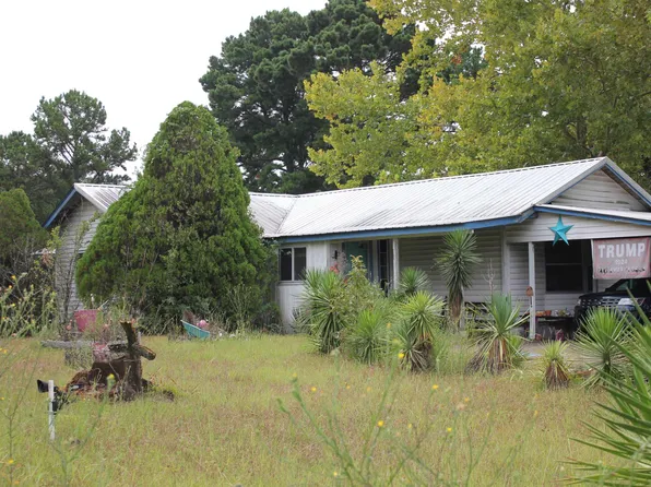 1011 County Road 3555, Queen City, TX 75572
