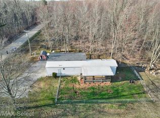 6989 Maplegrove Rd, Vassar, MI 48768