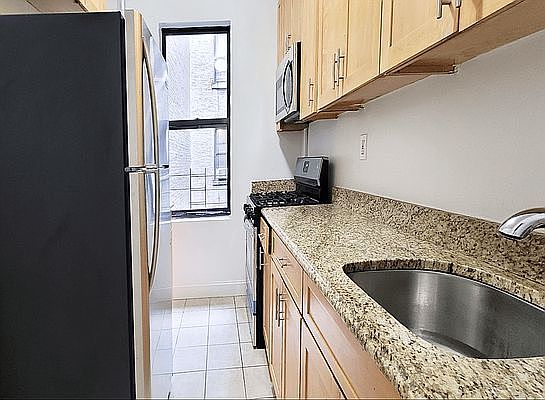 1st image of 529 W 179th St APT 2B