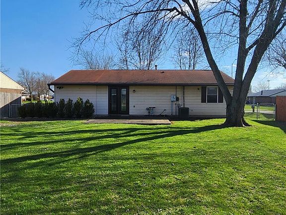 5th image of 6105 Green Knolls Dr
