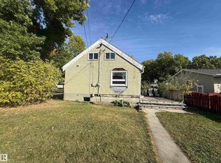 11942 37th St NW, Edmonton, AB T5W2C1