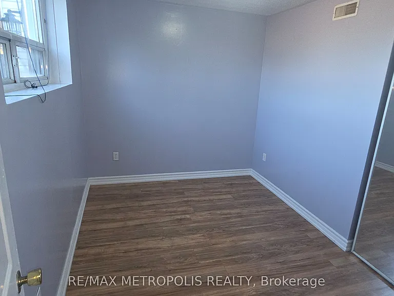 221 Beechgrove Dr #BASEMENT — Photo 7