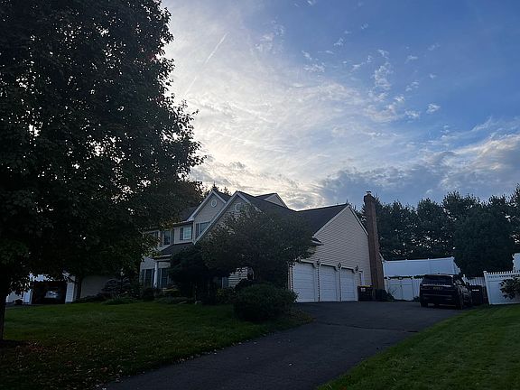 3rd image of 58 Traditional Ln