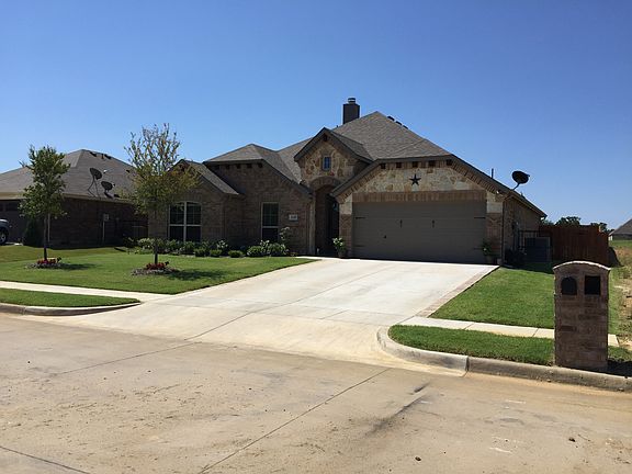 3rd image of 1149 Sapphire Ln