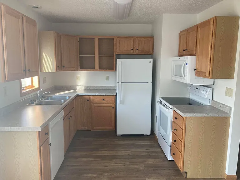 1200 Belsly Blvd — Photo 6