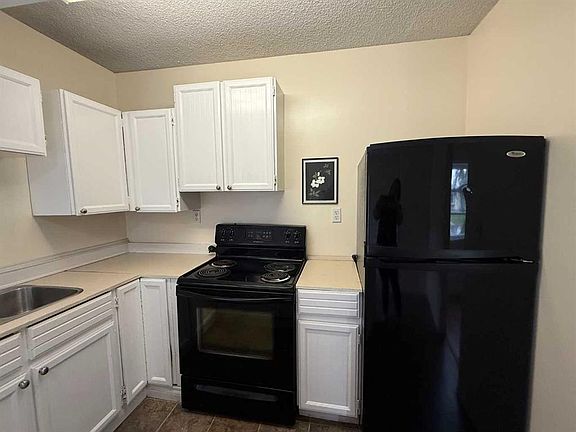3rd image of 4911 N 53rd Ave