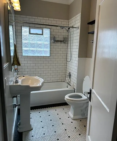 1023 W Gardner St — Photo 7
