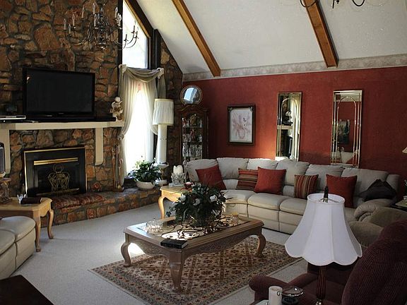 4th image of 3024 Country Estates Dr