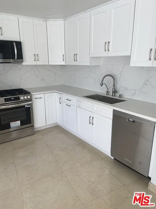 2 bed, 3.0 bath, 1590 sqft, $7,000 — Photo 3