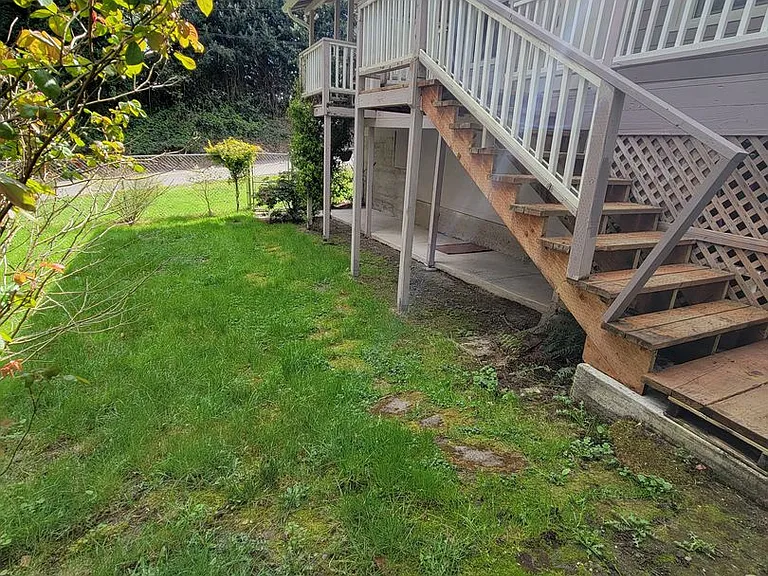 1290 Retsil Rd E — Photo 23