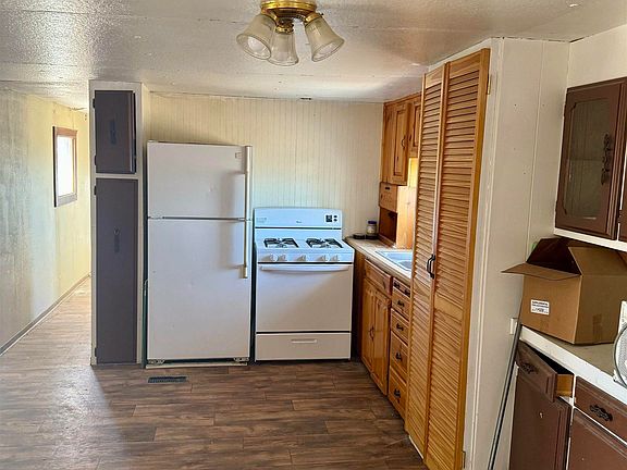 4th image of 8685 Prairie Dog Ave