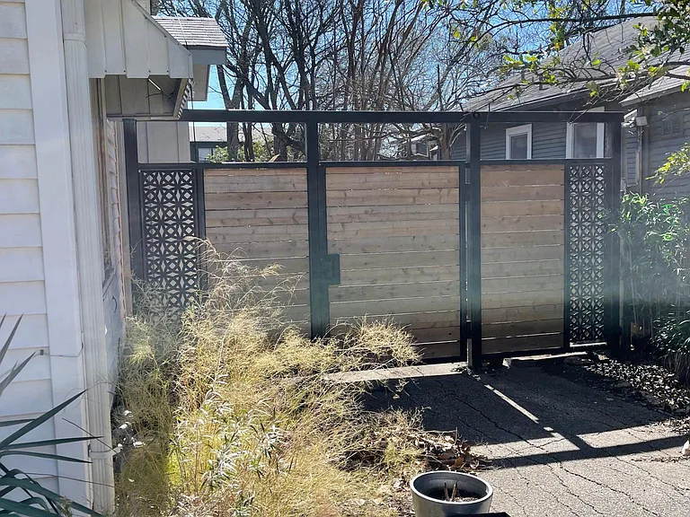 4507 Avenue H — Photo 16