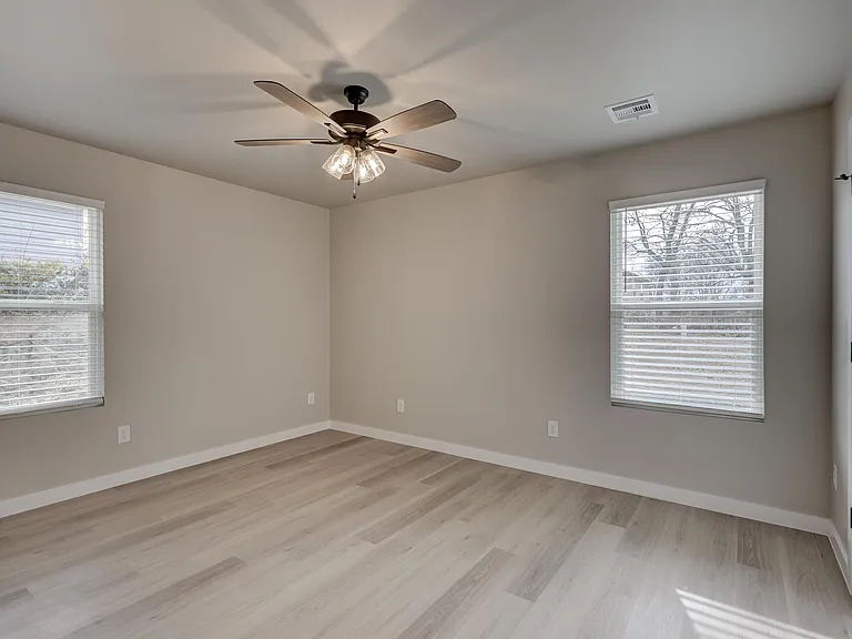 2520 Quincy St #2520 — Photo 11