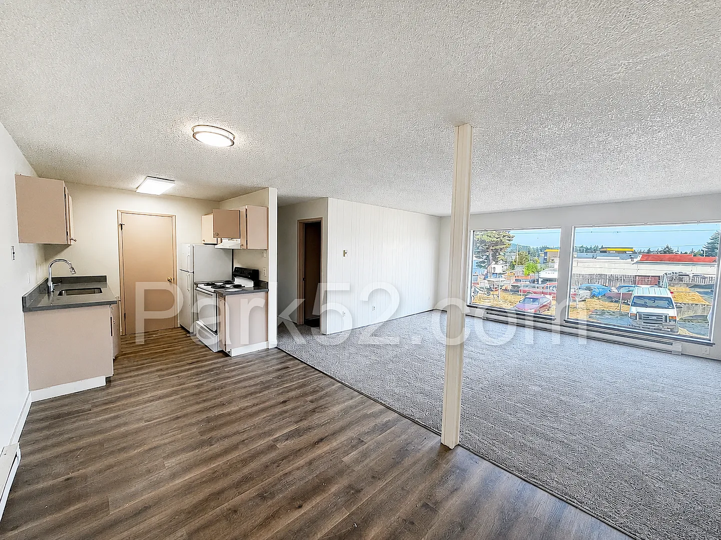 1/2 Off the First Full Month! 2nd Floor 2 Bedroom Spacious Apartment with Renovated Kitchen! — Photo 2