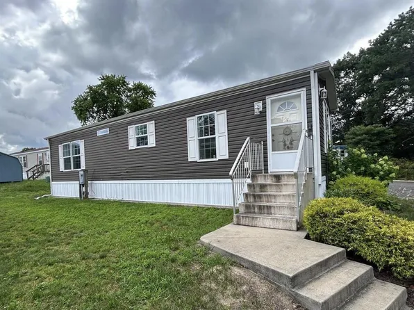 701 7th St, Jackson, NJ 08527