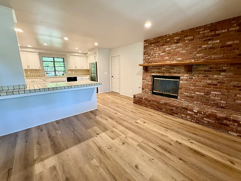 2224 Alamo Pintado Ave — Photo 6