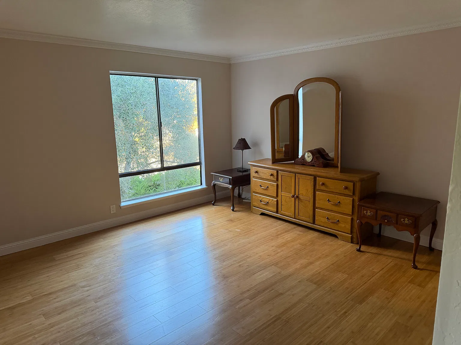 2 bed, 1128 sqft, $2,500 — Photo 1