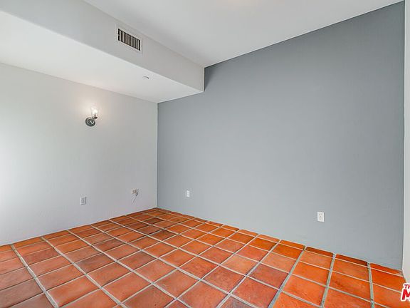 4th image of 1414 N Harper Ave APT 2