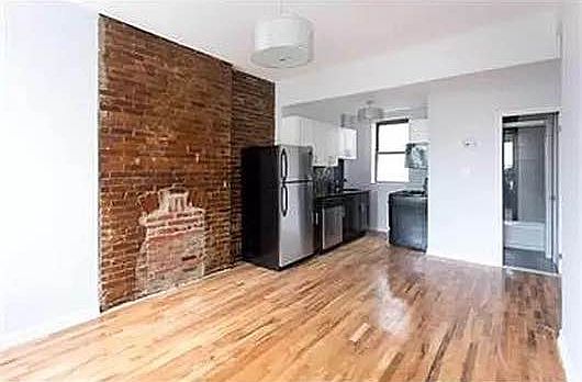 2nd image of 107 Boerum Pl