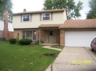 19720 Hickory Leaf St, Southfield, MI 48076