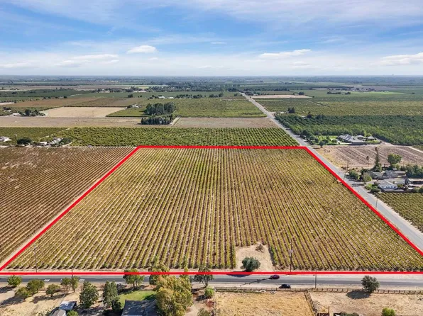 8350 E Harney Ln, Lodi, CA 95240
