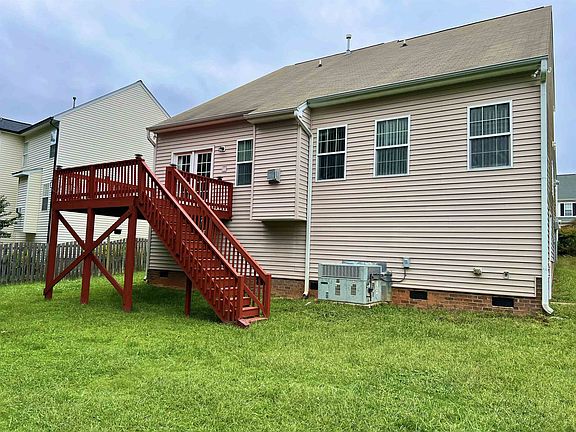 5th image of 510 Blue Lake Dr