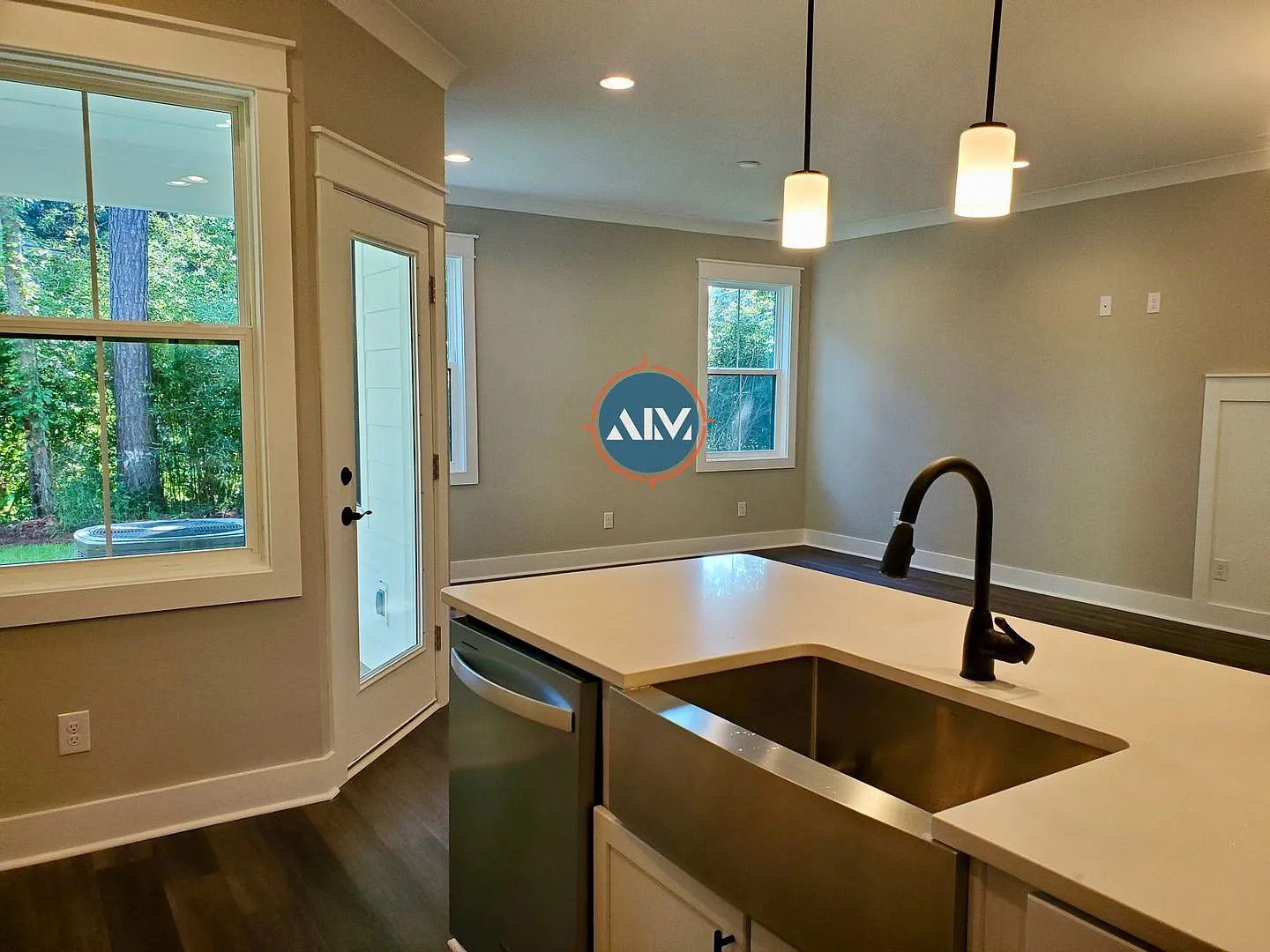 4-Bedroom Townhouse at Sunderland Point - Available September 18 — Photo 4