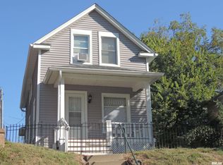 229 14th Ave, Moline, IL 61265