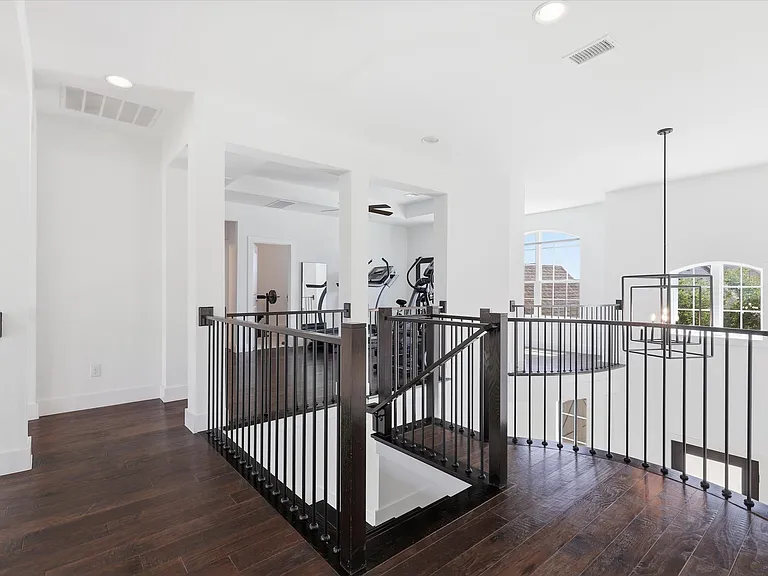 3348 Starling Dr — Photo 24