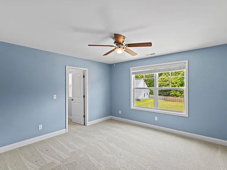 131 Mittams Point Dr — Photo 23