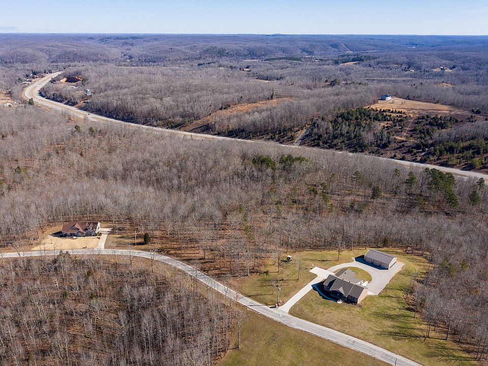 1st image of 210 Saddlebrook Dr