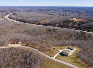 210 Saddlebrook Dr, Hohenwald, TN 38462