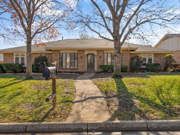 4504 Weyhill Dr, Arlington, TX 76013