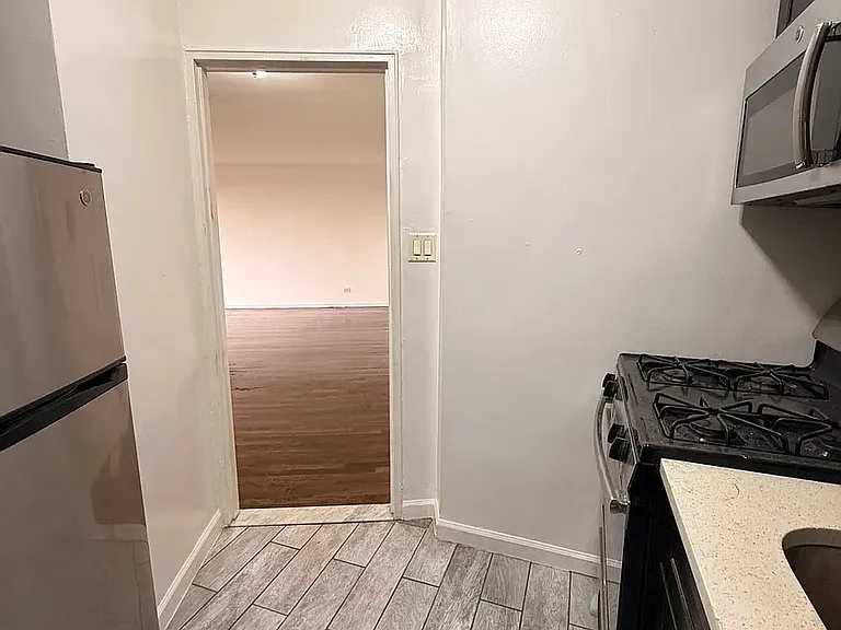 8502 139th St #3D — Photo 11