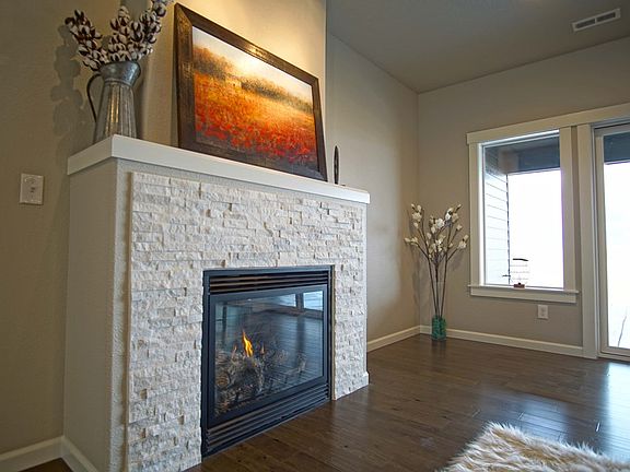 4th image of 78 Tyben Ct