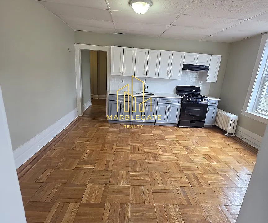 1st image of 2 Columbia Ave #3033