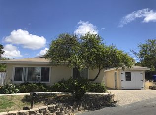 349 Lado De Loma Dr, Vista, CA 92083