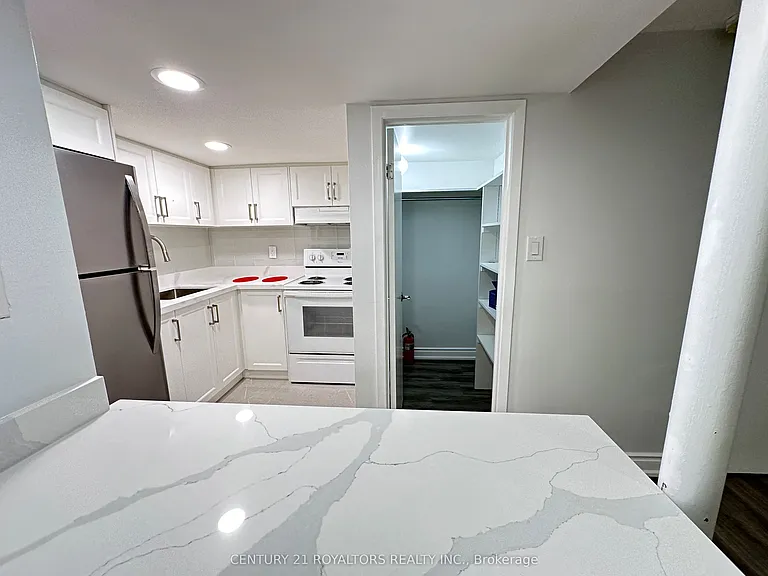 50 Marbury Cres #LOWER — Photo 36