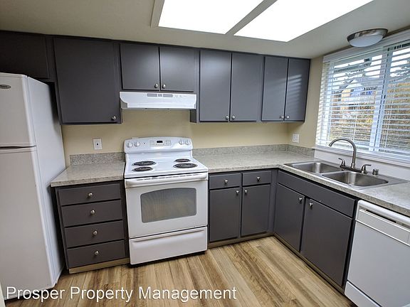 2nd image of 5026 S 58th St #6833927