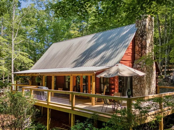 84 Knights Way, Blairsville, GA 30512